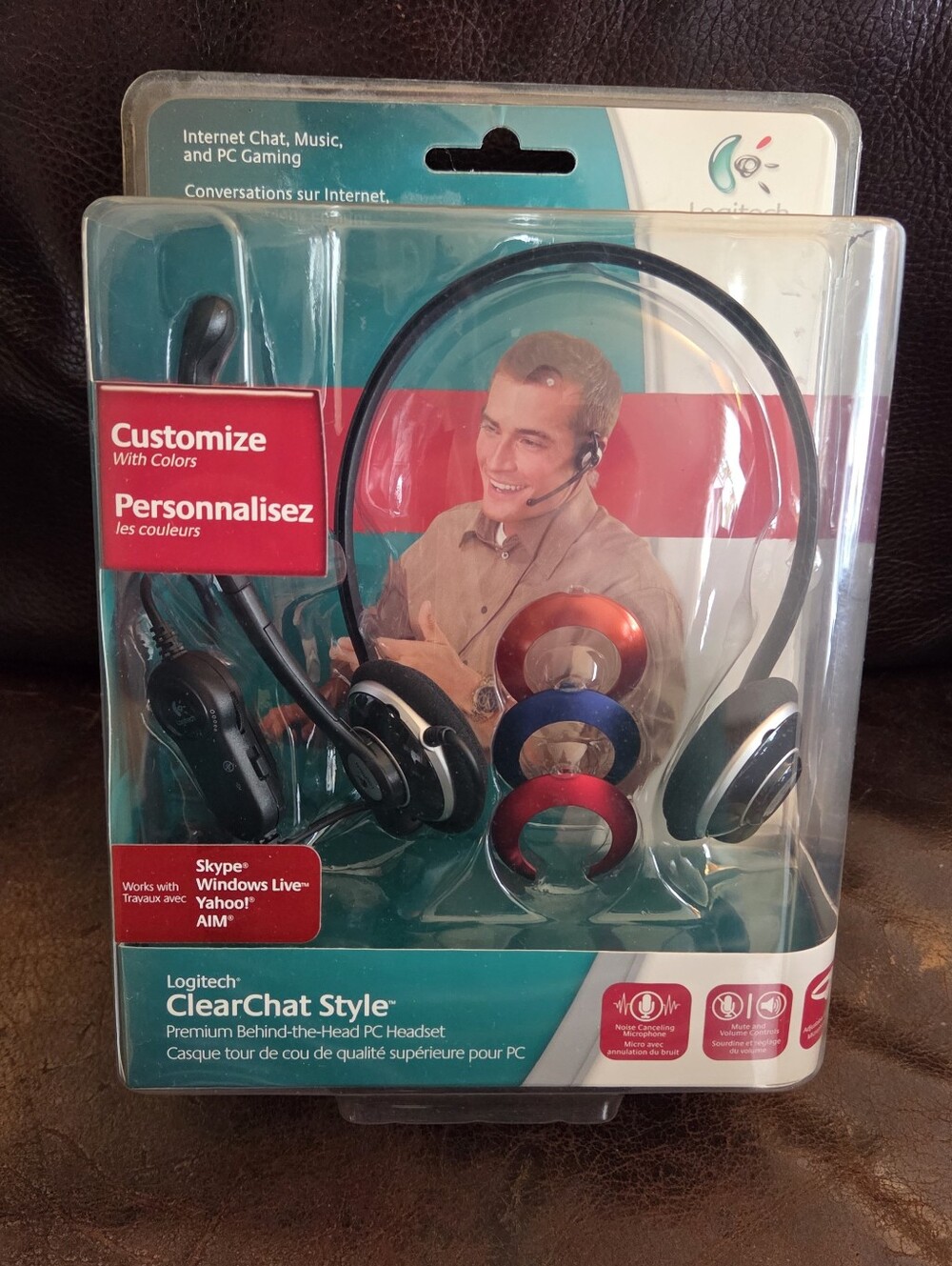 Logitech ClearChat PC Headset with Black and Interchangeable Accents